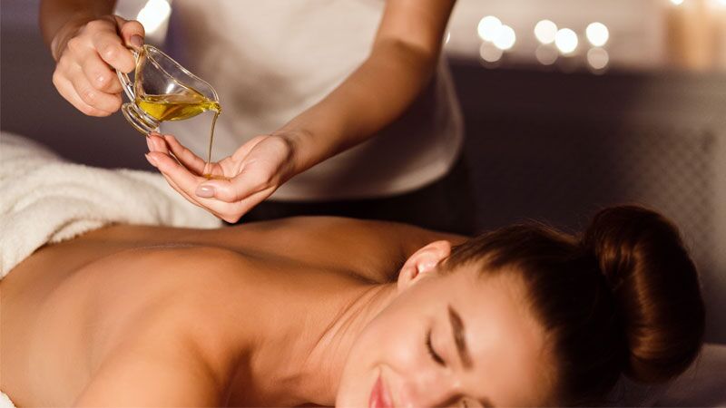 Choosing the right carrier oils for massage