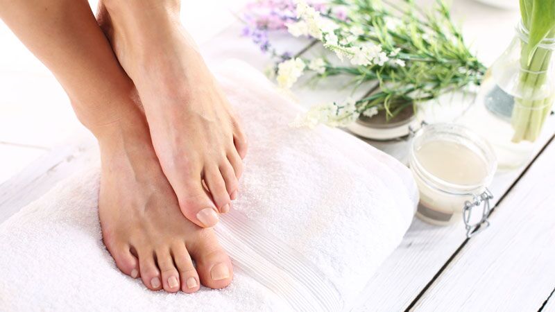 Pedicure At Home, 6 Steps to Clean Feet In 2 mins